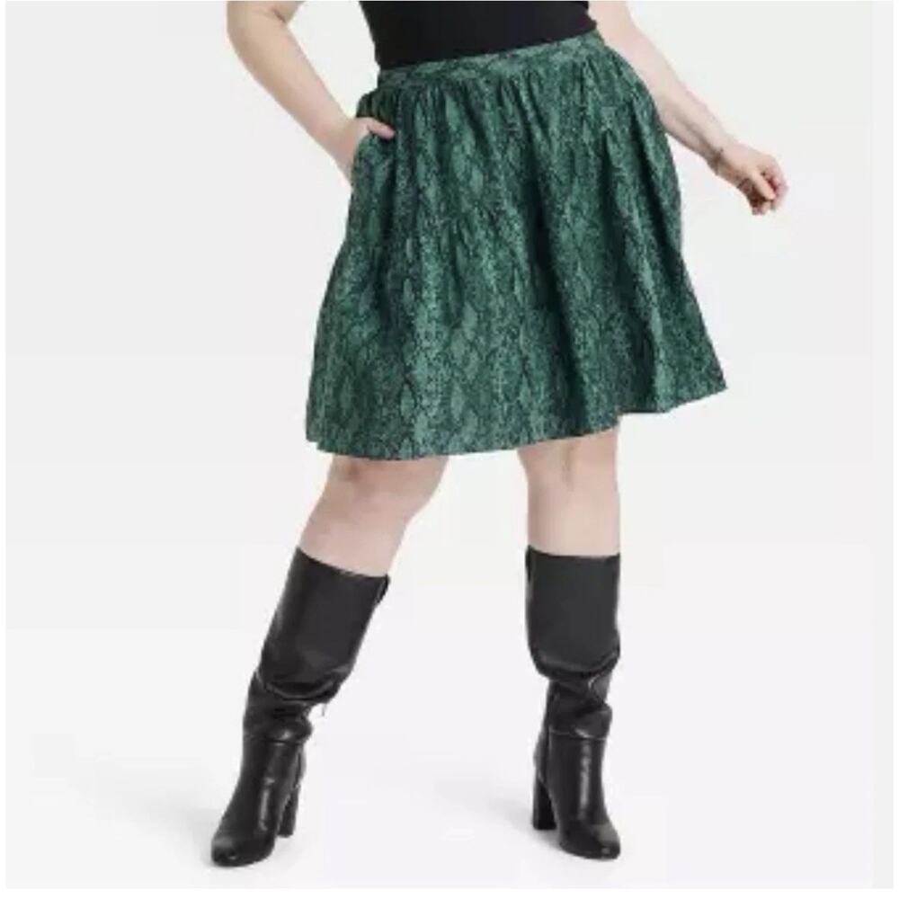 AVA & VIV Green Snake Print Skirt Size XXL Rayon Nylon Pull-On NWT Target Party